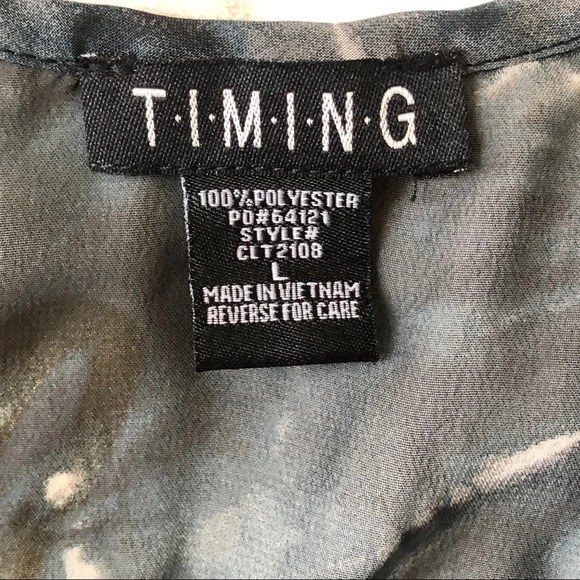 Timing Spaghetti Strap Top. Size L - Picture 4 of 5